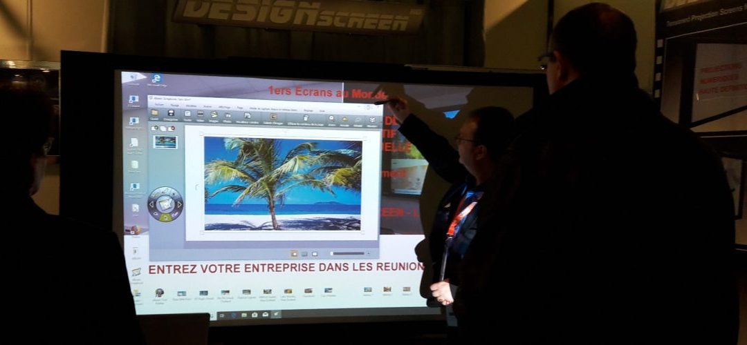 1er écran interactif pliable au vinci à Tours